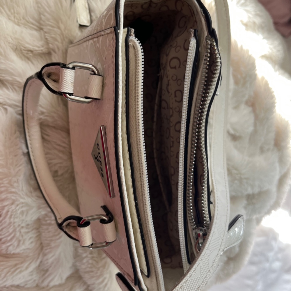 Guess crossbody bag - Picture 2 of 3